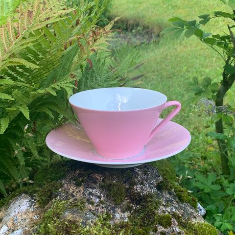 LILIENPORZELLAN, Teetasse Form Daisy Nr. 22