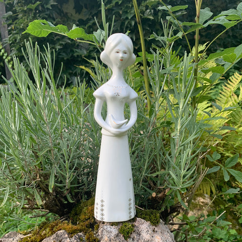 Porzellanfigur Dame mit Taube