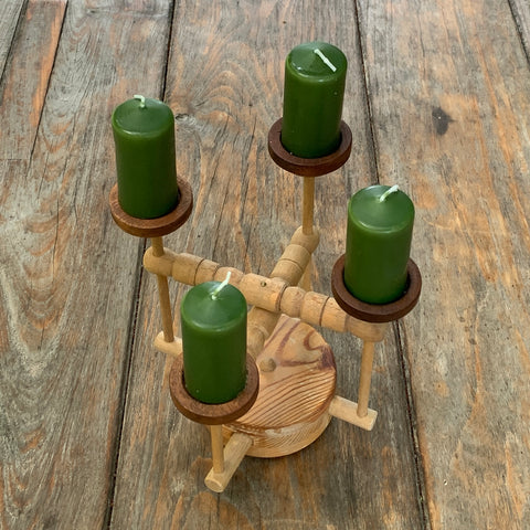 Holz-Kerzenständer für 4 Kerzen