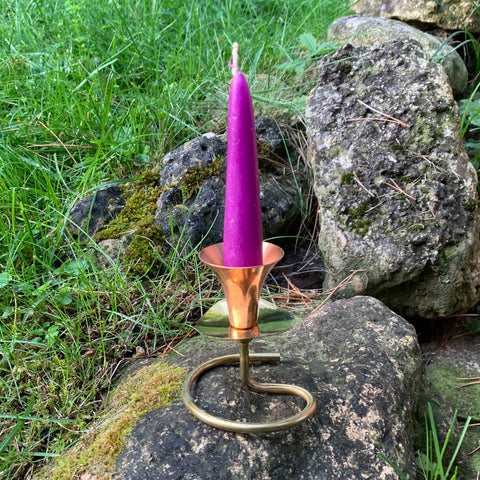 Kerzenhalter aus Kupfer/Messing inkl. lila Kerze