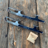 SUWE (Siegmund Werner), Schlittschuhe