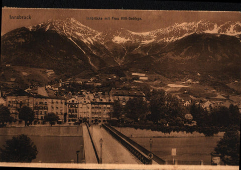 Innsbruck Innbrücke mit Frau Hitt Gebirge