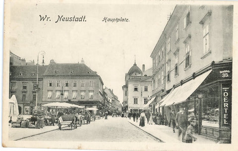Wr. Neustadt Hauptplatz